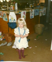 1985-Amanda in pink dress